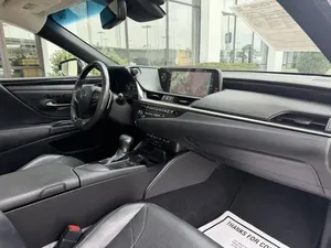 Lexus ES 350 Luxury 2020 Asequible - Product Image 5