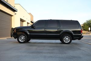 Gran Oferta: Ford Excursion Limited 4x4 2001, Listo para Enviar - Product Image 3
