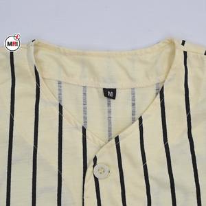 เสื้อเจอร์ซีย์ฟุตบอลสำหรับผู้ชายเสื้อฟุตบอลผ้าโพลีเอสเตอร์พิมพ์ลายแบบผ้าปะติด100% - Product Image 4