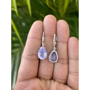 Boucles d'oreilles pendantes en argent 925 et cristal de quartz lavande, catégorie Poire - Product Image 2