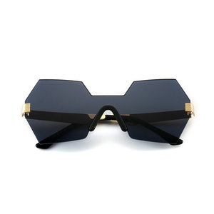 Occhiali da Sole da Donna Ispirati ai Designer U2303 - Vendita all'Ingrosso - Product Image 2