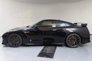 NISSAN GT-R PREMIUM 2021 D'OCCASION CÔTÉ GAUCHE/CÔTÉ DROIT - Product Image 4