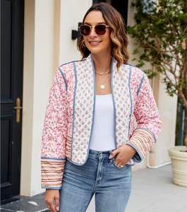 Chaqueta de Plumón para Mujer, Ultra Azul, OEM, con Capucha Ajustable y Acolchado, Chaqueta de Invierno Acolchada para Mujer - Product Image 4