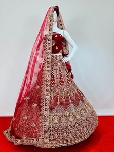 Tenue de mariée adulte majestueuse 3 Flair Full Jarkan Latkan Luxueux Velvet Touch Long Blouse & Heavy Dupatta Superbe look glamour - Product Image 3