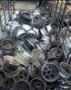 Chatarra de Ruedas de Aluminio Usadas, Material de Reciclaje de Llantas de Coche, Residuos de Ruedas de Aleación para Reciclaje de Metales y Exportación a Granel - Product Image 6