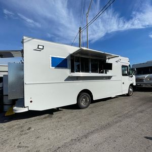 Camion de restauration mobile de luxe en acier inoxydable de qualité supérieure, remorque à glaces avec toilettes, pour vente au détail et restauration rapide - Product Image 2
