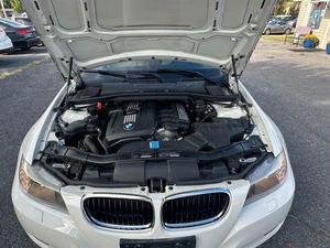 2011 B M W 3 SERIE 328I XDRIVE SEDAN AWD - Product Image 2