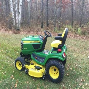 Ofrecemos un servicio completo JohnDeere X758 4X4 Tractor de jardín con cortacésped con potencia de corte de césped eficiente Suministro en stock ahora - Product Image 3