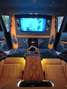 NUOVISSIMO Toyota Land Cruiser LC300 2026 4.0L Benzina Turbo Diesel V6 Automatico R18 Euro VI Telecamera a 360° Ottime Condizioni - Product Image 5