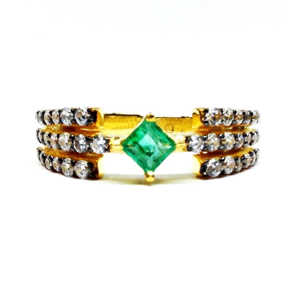 สีเหลือง