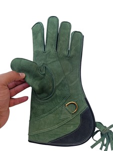Hoge Kwaliteit Op Maat Gemaakte Lederen Valkerij Handschoen Koolstofschacht Nieuwe Ontwerpen Voor Haviken Jagen Op Vogeltraining Valkerij Handhandschoenen - Product Image 3