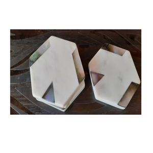 Sous-verres en pierre de marbre blanc faits à la main accessoire de verres ronds de qualité supérieure Table basse de salle à manger élégante et durable choix moderne élégant - Product Image 3