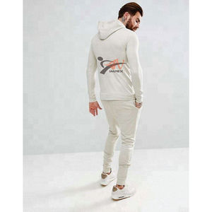 Survêtement de haute qualité avec impression de logo personnalisé pour hommes Survêtement à capuche écologique avec matériau flexible - Product Image 3