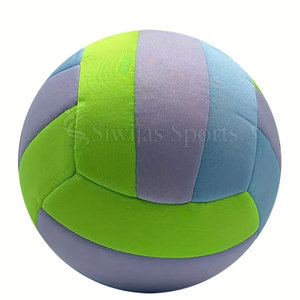 Ballon de volley-ball avec une prise confortable et un matériau durable, adapté à une utilisation en intérieur et en extérieur - Product Image 2