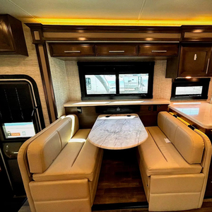 FOURNISSEUR DE camping-cars à moteur à gaz d'occasion Jayco Precept Classe A 36C modèle 2025 - Product Image 4