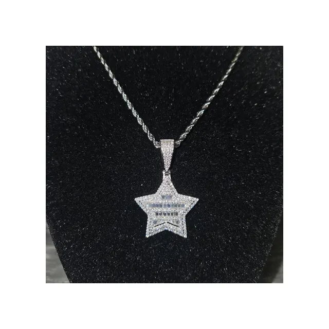 Colgante de Estrella de Plata de Ley 925 genuina con chapado en oro blanco completo con diamantes de moissanita de para él para ella