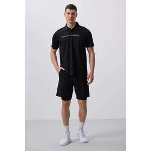 Pantalones Cortos Deportivos 2 en 1 TOMMYLIFE para Hombre, Negros, de Poliéster y Elastano, Corte Estándar, con Leggings Integrados para Correr y Entrenar - Product Image 1
