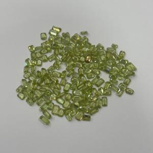 อัญมณีไททาเนียมสฟีนธรรมชาติคุณภาพสูงรูปแปดเหลี่ยมตัดเทียบหลวมไฟสำหรับทำเครื่องประดับสร้อยคอสีเขียวและเหลือง - Product Image 3