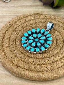 Colgante de racimo de plata esterlina y turquesa hecho a mano, joyería de declaración de estilo suroeste, regalo de piedras preciosas naturales para ella - Product Image 5