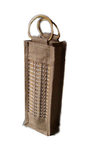 Bolso de mano bohemio de yute para regalo de vino de una sola botella con mango de caña patrón geométrico bolso de mensajero para mujer - Product Image 4