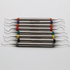 Kit de curettes parodontales Gracey manuelles en acier avec détartreur, certifié CE Classe II DM1526, garantie 6 mois - Product Image 4