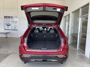 Toyota Venza Nightshade Edition AWD 2024 d'occasion - Product Image 6