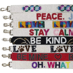 Nouvel arrivage Sangle de téléphone portable perlée pour dames de créateur Sangle de guitare en perles de rocaille faite à la main Sangle de sac transparente pour le jour du jeu - Product Image 1