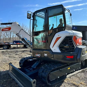 Excavatrice E60 d'occasion 2023, 3 tonnes, moteur, capacité de la benne de 0,4 m³ - Product Image 6