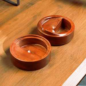 ที่เขี่ยบุหรี่ไม้เนื้อแข็งพรีเมียม |   ที่เขี่ยบุหรี่ไม้ทำมือ ผิวเรียบ ทนทาน เป็นมิตรกับสิ่งแวดล้อม สำหรับบุหรี่และซิการ์ - Product Image 5