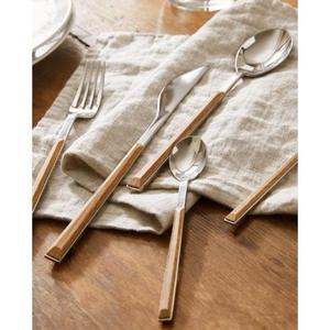 Juego de Cubiertos de acero y madera rústico pero refinado para aquellos que aprecian la belleza de los materiales naturales - Product Image 5