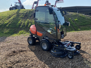 Cortadora de césped diésel Husqvarna P525DX AWD de 155 cm con cabina, comercial y municipal, a la venta por proveedor - Product Image 2