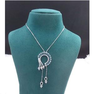 Ensemble de bijoux AD scintillants de qualité supérieure pour les mariées Bijoux au look royal en finition diamant américain disponibles à un prix raisonnable - Product Image 2