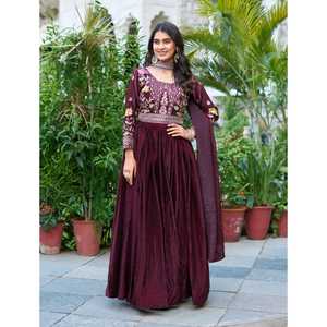 LANZAMIENTO DE UN NUEVO VESTIDO DE DISEÑADOR CON TELA DUPATTA FENDY SECUENCIA DE CODIFICACIÓN PESADA Y TRABAJO DE BORDADO DE HILO - Product Image 1