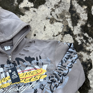 เสื้อฮู้ดดี้ผู้ชายผ้าแห้งเร็วและระบายอากาศได้ดี สีพื้น ผลิตตามสั่ง แบรนด์ส่วนตัว เสื้อฮู้ดดี้ผู้ชายแบบทำเก่า - Product Image 3