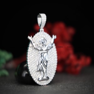 Pendentif Jésus en moissanite, serti de diamants, argent sterling 925, bijoux religieux hip-hop personnalisés par Phoenix Enterprise pour cadeau de Noël - Product Image 3