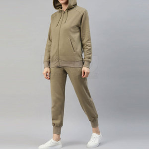Conjunto Deportivo de Dos Piezas para Mujer, Elegante, Cómodo y Transpirable, para Invierno, Gimnasio, Correr, Entrenamiento, Uso en Casa, con Diseño de Tela Suave - Product Image 4