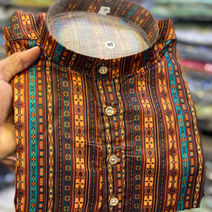 Kurta en coton léger et élégant pour hommes, vêtements traditionnels de tous les jours confortables avec impression dessinée à la main pour adultes - Product Image 1