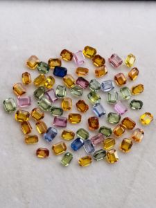 Lote de piedras preciosas de zafiro multicolor natural, corte esmeralda, calidad AAA, con brillo, hermoso multicolor y perfecto para la fabricación de joyas. - Product Image 1