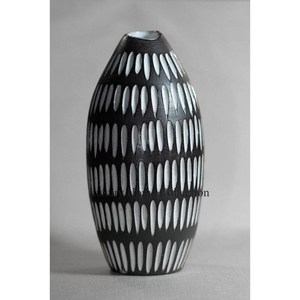 New <b>Egg</b> Shape Silver Color Flower Vase and Pot Metal Tabletop and Wedding Centerpiece <b>Decorative</b> Vase With Custom OEM and ODM - Product Image 3