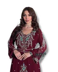 Robe Abaya Musulmane Arabe à Manches Longues Modeste Droite en Chiffon Solide avec Broderie à la Main en Fil Marocain Longueur au Sol - Product Image 1