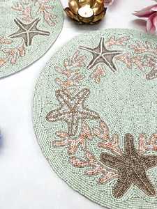 แผ่นรองจานประดับลูกปัด งานแฮนด์เมดสุดหรู สำหรับตกแต่งโต๊ะอาหารในวันหยุด ดีไซน์ปรับแต่งได้ ทนทาน กันลื่น งานฝีมือ MS ชิ้นงานที่ไม่เหมือนใคร - Product Image 4