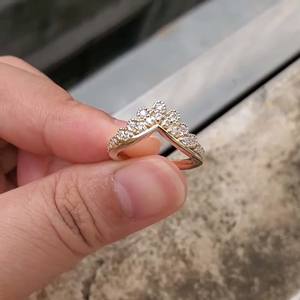 3.00 CTW ovale coupe Moissanite bague ensemble demi-éternité alliance avec grappe et bride en or jaune or jaune Halo alliance - Product Image 3