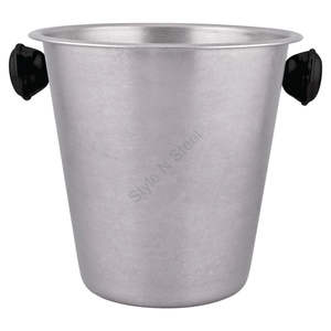 Refroidisseur à vin en acier inoxydable Premium Vintage Appeal en métal traditionnel pour seau à champagne - Product Image 1