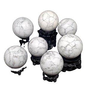 Sphère de cristal d'howlite blanche naturelle, boule de pierre précieuse polie, pierre de guérison, décoration de la maison, méditation, Reiki, cadeau, présentoir - Product Image 3