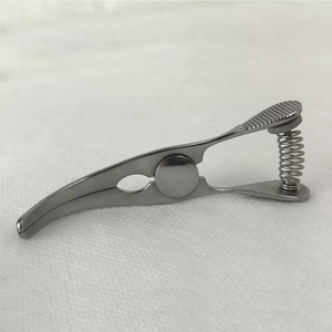 Instrumentos de microcirugía de acero inoxidable de grado médico curvo con abrazadera Glover Bulldog de la mejor calidad de Gray Rocks - Product Image 6