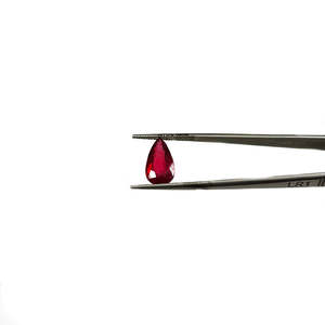 Rubis naturel de Bangkok, pierre précieuse en vrac, 6 carats, formes poire calibrées, taille émeraude, poli et traité thermiquement - Product Image 3
