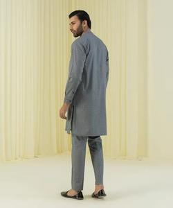 Robe pakistanaise au design élégant Shalwar Kameez Tenue musulmane authentique pour hommes de styles stylistes Vêtements ethniques à vendre - Product Image 3