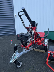 Fendeuse de bûches verticale professionnelle AMR VMR 12 AGRI 9 DP de 12 tonnes, montée sur un châssis de remorque homologué route, 108 cm, 9 CV - Product Image 3