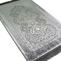 Pas cher Vente en gros en usine Tapis de prière portable pour cadeau islamique pour voyage Tapis de prière islamique musulman pleine grandeur