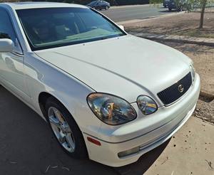 Lexus GS 400 1998 d'occasion en parfait état, V8 suralimenté, boîte automatique ZF 8 vitesses, couleur chaude - Product Image 2